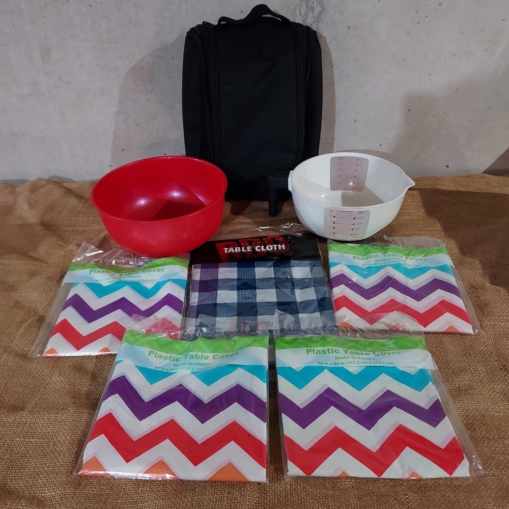 Camping or picnic accessories